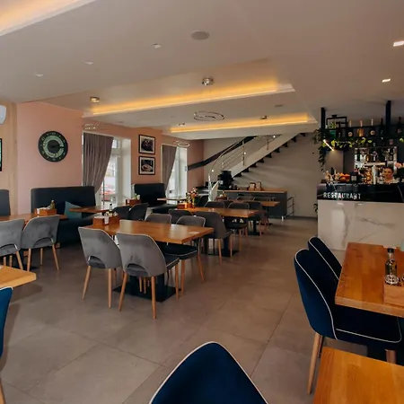 Arena - * Polyana (Transcarpathia)